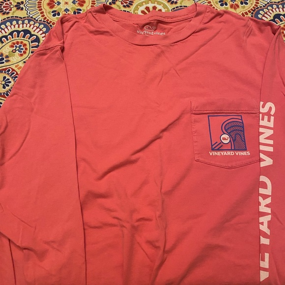 Vineyard Vines Men’s Medium. Lacrosse themed. - Picture 1 of 4